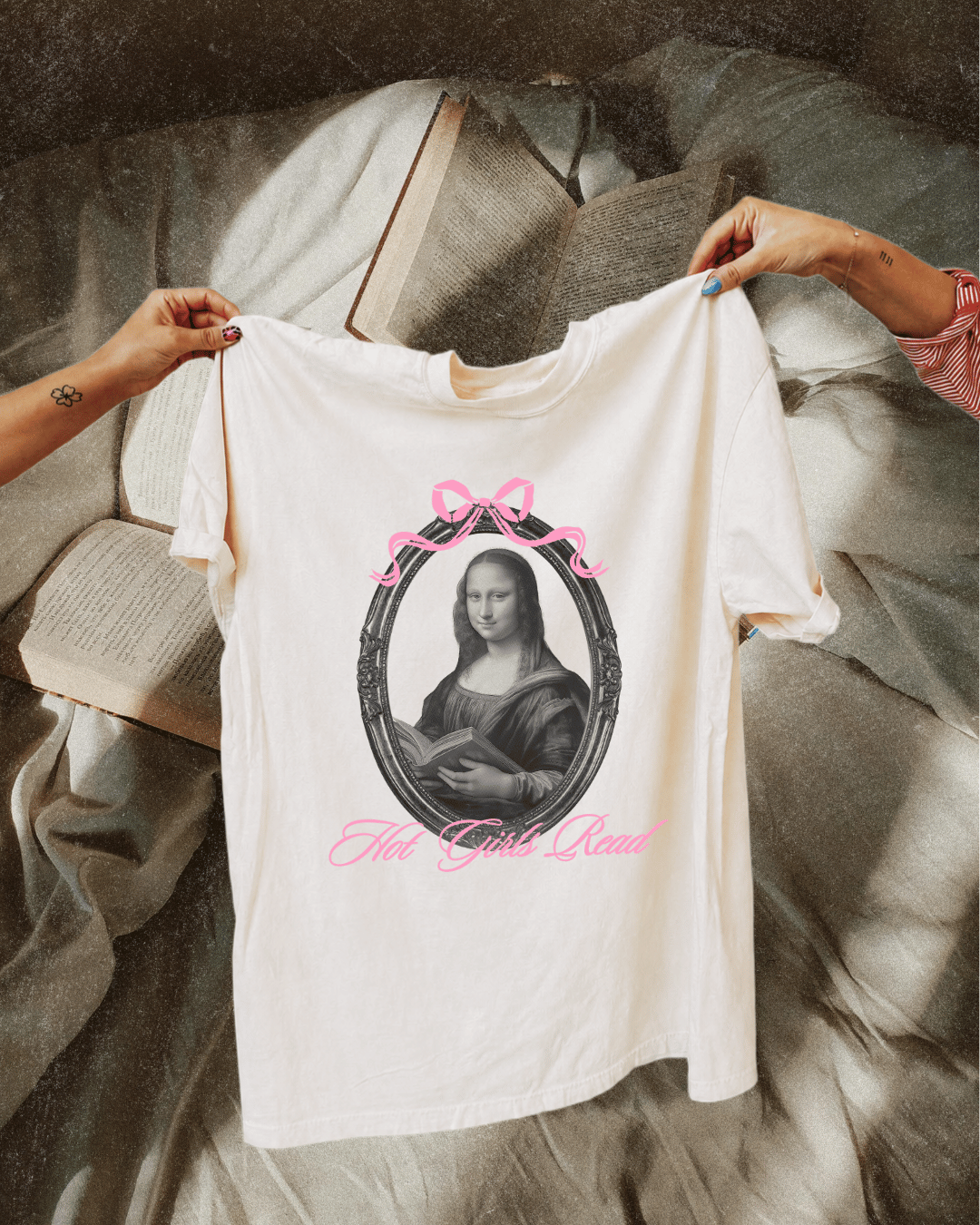 Hot Girls Read Bookish Graphic Tee
