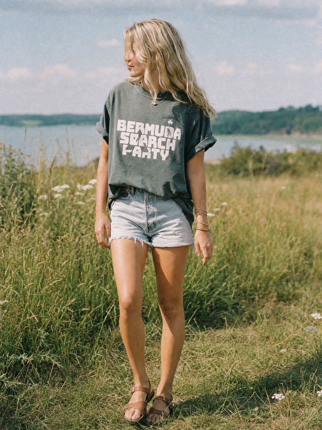 Tee detail